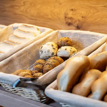 Schlossberg Superior Hotel 3*